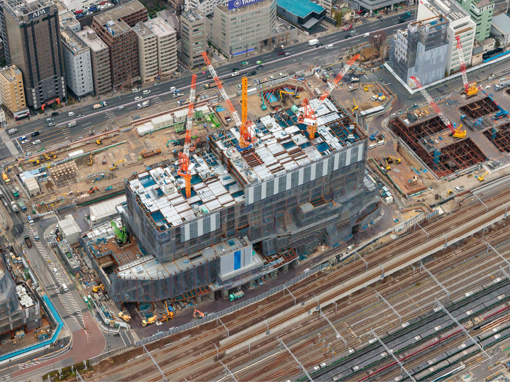 地上31階、高さ約100mのツインタワー「W TOWERS 箕面船場
